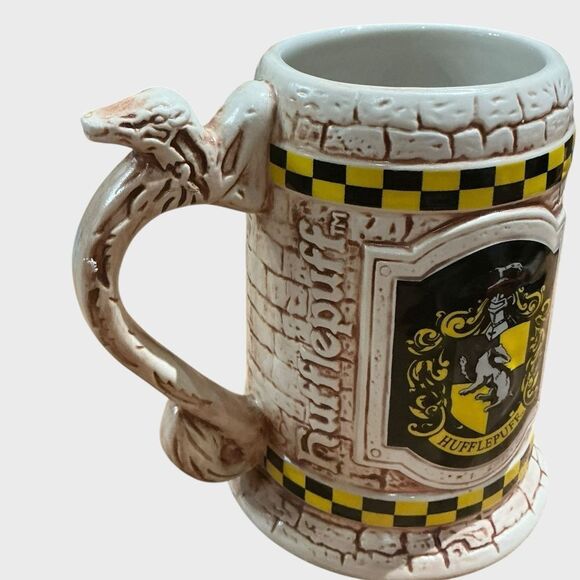 Wizarding World of Harry Potter Sculpted Ceramic Hufflepuff Stein Mug Cup - Picture 3 of 7